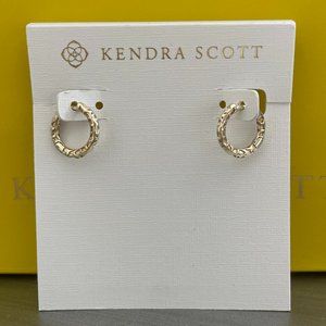 Kendra Scott Maggie Huggie Earrings in Gold Filigree